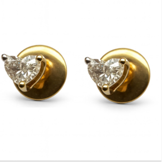 18 KT Gold Love Heart Diamond Stud Earrings