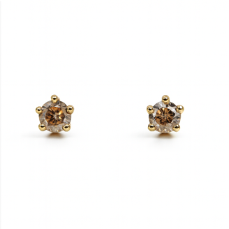 18 KT Gold Diamond Daily Wear Stud Earrings