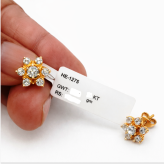 18 KT Gold Diamond Floral Daily Wear Stud Earrings