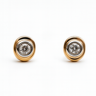 18 KT Gold Classic Bezel Diamond Stud Earrings
