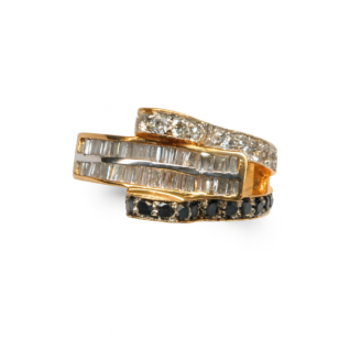 18 KT Gold Diamond Modern Layer Ring
