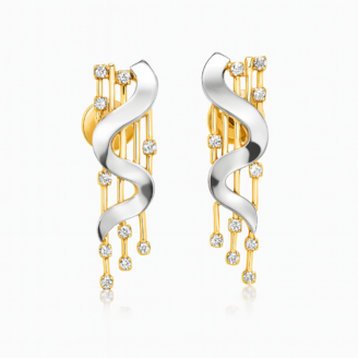 18 KT Gold Elegant Diamond Dangler Earrings