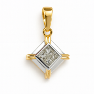 18 KT Elegant Princess Diamond Pendant