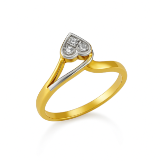 18 KT Gold Classic Heart Diamond Ring