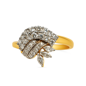 18 KT Gold Diamond Designer Ring