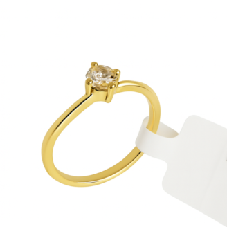 18 KT Gold Diamond Engagement Ring