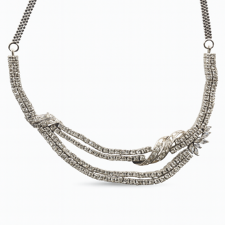 18 KT Gold Diamond Twisted Grace Necklace